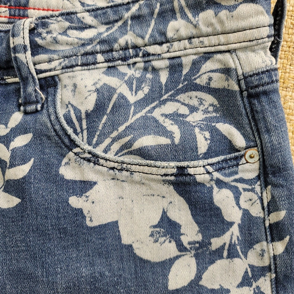 Pilcro Blue Floral Ankle Jeans - Picture 7 of 10
